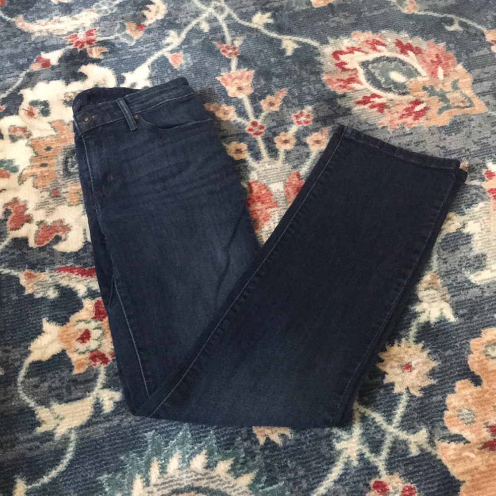 Levis Demi Curve Classic Straight Leg Jeans